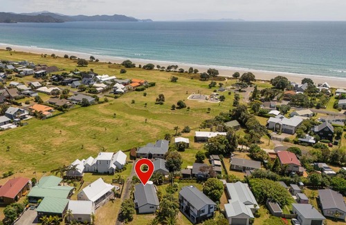 Matarangi House | Sea La Vie - Matarangi Holiday Home