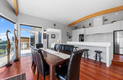 Waihi Beach House | Sea Shells By The Shaw - Waihi Beach Holiday Home