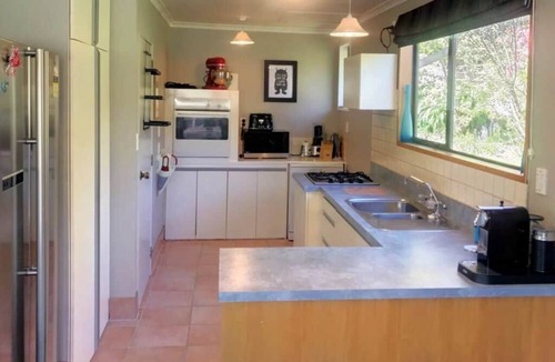Akaroa House | Seaclusion - Great for Multigenerational Families