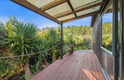 Mahinepua House | Seascape Cottage - Mahinepua Bay Clifftop Retreat