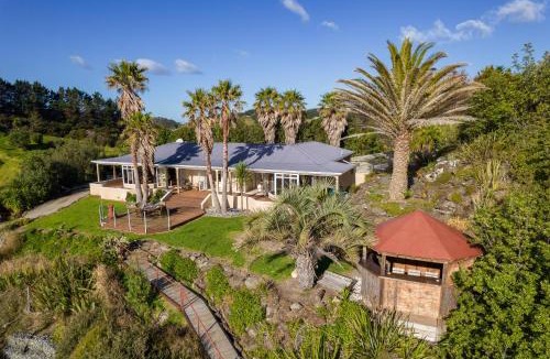 Mahinepua House | Seascape Point - Mahinepua Bay Clifftop Retreat