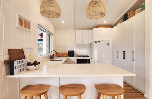 Hahei House | Seashell Cottage - cosy, newly renovated, central, close to shops and beach