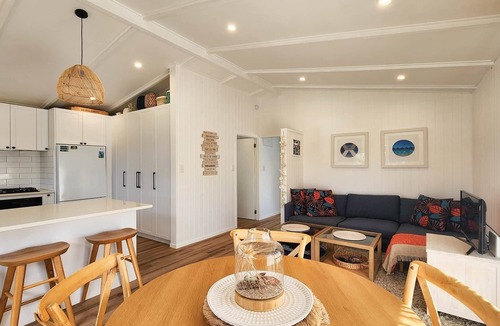 Hahei House | Seashell Cottage - cosy, newly renovated, central, close to shops and beach