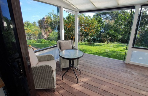 Tamaterau Apartment | Seaside Holiday Apt Outdoor Summer Kitchen
