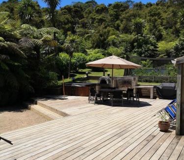 Hikuai House | Secluded Bush Retreat