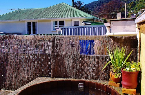 Picton Hostel | Sequoia Lodge & Backpackers