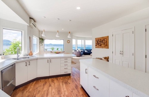 Acacia Bay House | Serendipity Too- panoramic lake views, and contemporary interiors