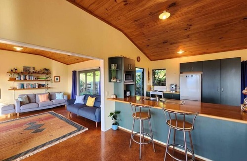 Hahei House | Seven Island View Hahei with magnificient views from the spacious deck