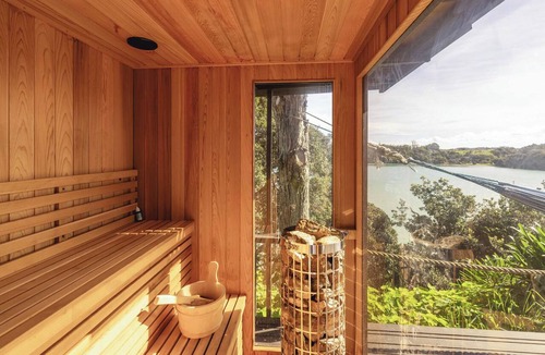 Surfdale House | Shelly Beach Escape Sea Views & Sauna