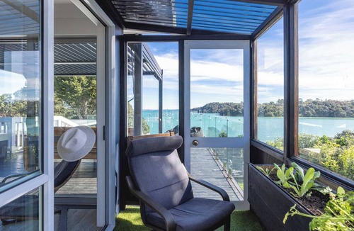 Surfdale House | Shelly Beach Escape Sea Views & Sauna