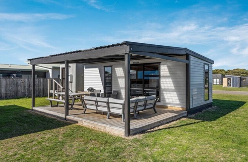 Waiotahi Apartment | Simple Pleasures- Slow down and enjoy what matters most.