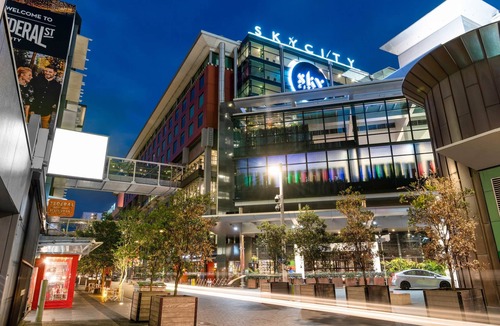 Auckland Central Business District Hotel | SkyCity Hotel