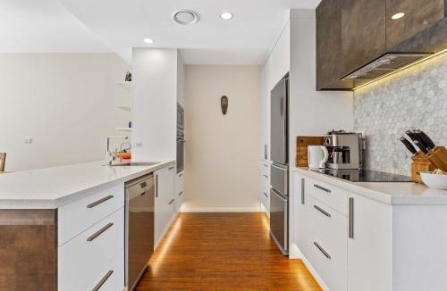 Auckland Central Business District Apartment | Sleek Modern Pad next to Spark Arena Zodiak Stays
