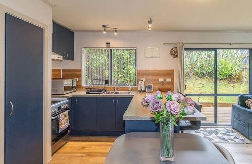 National Park Village House | Snow Retreat - Waimarino Holiday Home