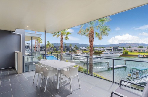 Whitianga Apartment | Sovereign Pier on the Waterways