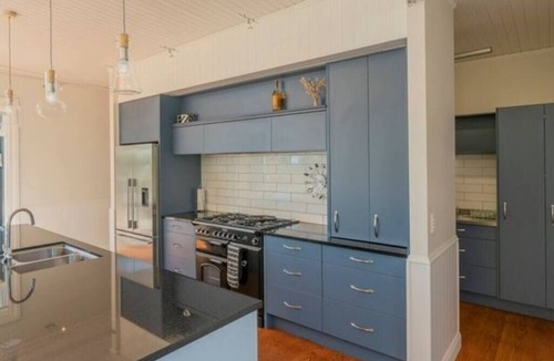 Hot Water Beach House | Spa Pool, stunning views of native trees and stream, steps away from the beach
