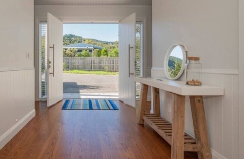 Hot Water Beach House | Spa Pool, stunning views of native trees and stream, steps away from the beach