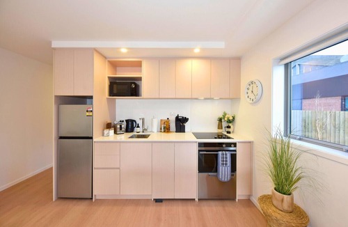 Christchurch City Centre Apartment | Spacious 2BR City Stay Near Christchurch CBD