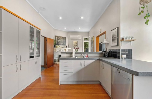 Whangarei House | Spacious 3 Bedroom Villa in Central Whangarei