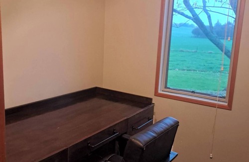 Ngahinapouri House | Spacious 5 Bedroom House in Ngāhinapōuri Family Retreat