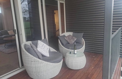 Ngahinapouri House | Spacious 5 Bedroom House in Ngāhinapōuri Family Retreat