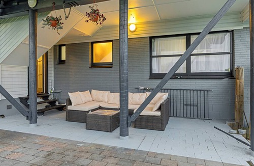 Owhata House | Spacious 5-Bedroom Family Home Near Lake Rotorua & Rotorua CBD