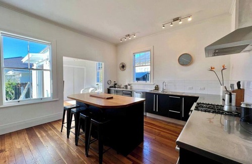 Devonport House | Spacious Haven by Bespoke Stays