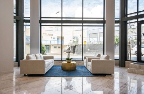 Epsom Apartment | Spacious One Bedroom in Newmarket