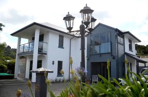 Akaroa House | Spacious Villa in the Heart of Akaroa