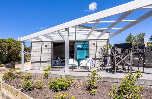 Ahiaruhe House | Special Occasions Retreat