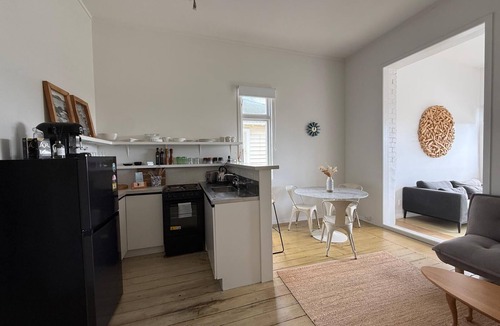 Stanley Point Apartment | Stanley Bay Apartment, Devonport