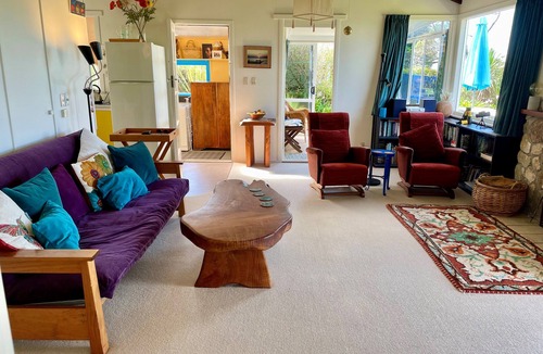 Pakawau House | Starfish - magical beach front retreat
