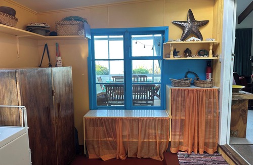 Pakawau House | Starfish - magical beach front retreat