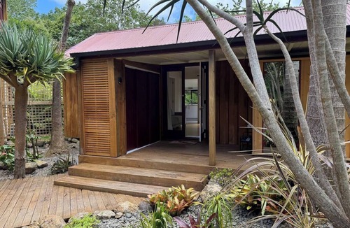 Coromandel House | Stream-side Cottage, Driving Creek