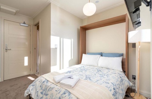 Te Aro Apartment | Studio for 2 in Central Te Aro Stay
