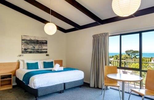 Kaiteriteri House | Studio Sea View Upper Level