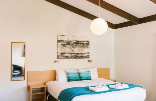 Kaiteriteri House | Studio Sea View Upper Level