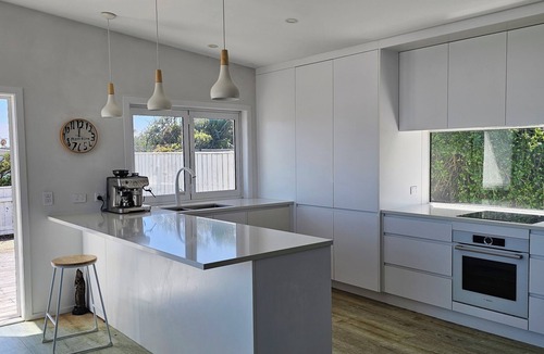 Foxton Beach House | Stunning 3-bedroom house with the best beach/ocean views