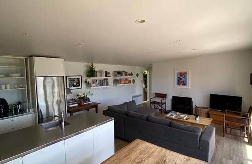 Akaroa House | Stunning Akaroa Harbour Views | Private 2BR Retreat
