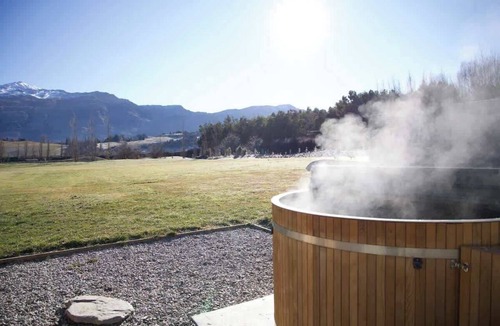 Speargrass Flat Ski Chalet | Stunning Chalet in Rural Queenstown