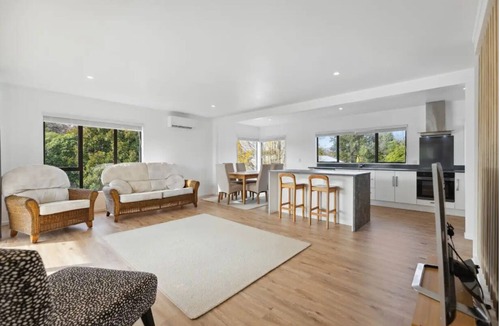 Turangi House | Stunning Turangi Home - Mt Ruapehu + Tongariro