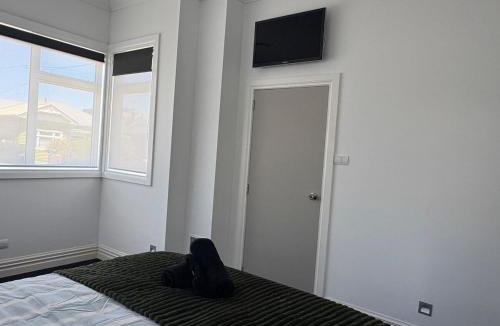 Petone House | Stylish Petone Stay