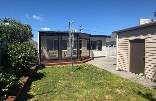 Petone House | Stylish Petone Stay