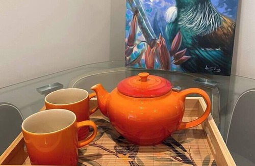 Lyttelton House | Stylish Studio - Free Parking walk to Town and Harbour