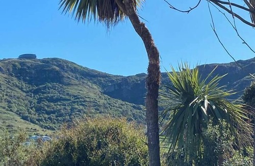 Lyttelton House | Stylish Studio - Free Parking walk to Town and Harbour