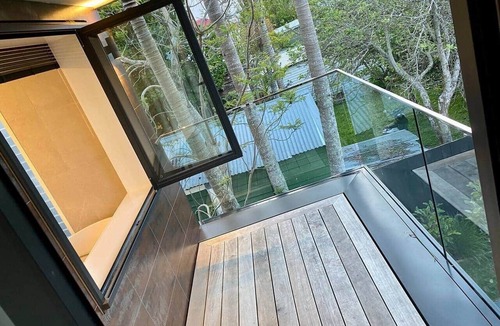 Grey Lynn Apartment | Stylish Townhouse in Grey Lynn close to central city