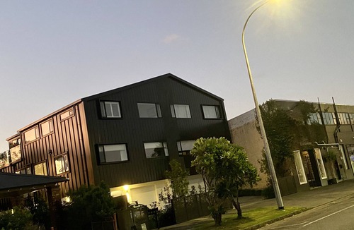 Grey Lynn House | Stylish Townhouse with two levels in Grey Lynn