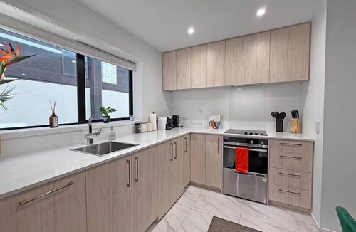 Christchurch City Centre Villa | Stylish Two Bedroom for a Christchurch Getaway