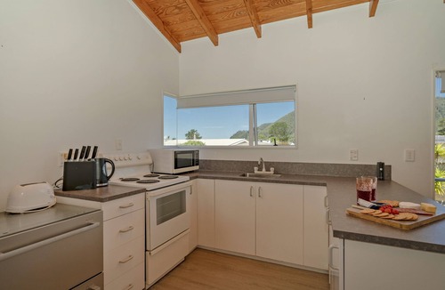 Pauanui House | Summer's Runaway - Pauanui Holiday Home