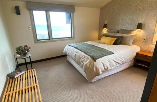 Christchurch Apartment | Sumner Seaview Hideaway